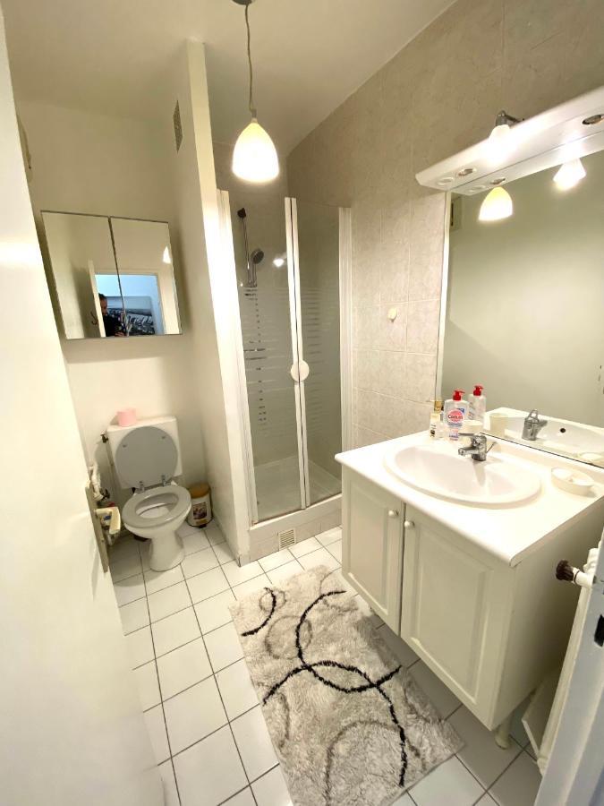 Studio Courbevoie Paris Buitenkant foto